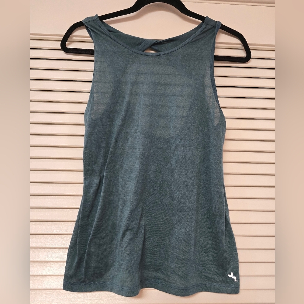 Target - Green Lightweight Workout Athletic Activewear Top